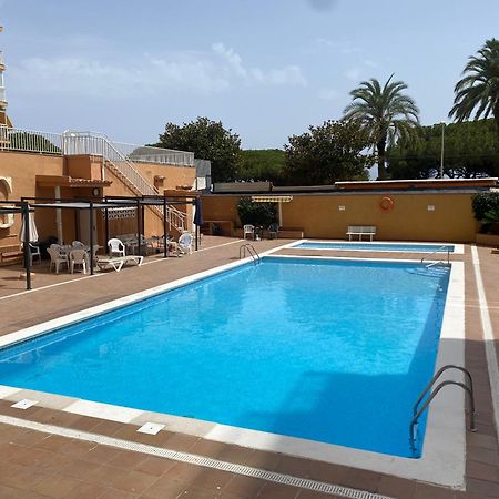 Apartamento frente al mar con piscina Malgrat de Mar Exterior foto