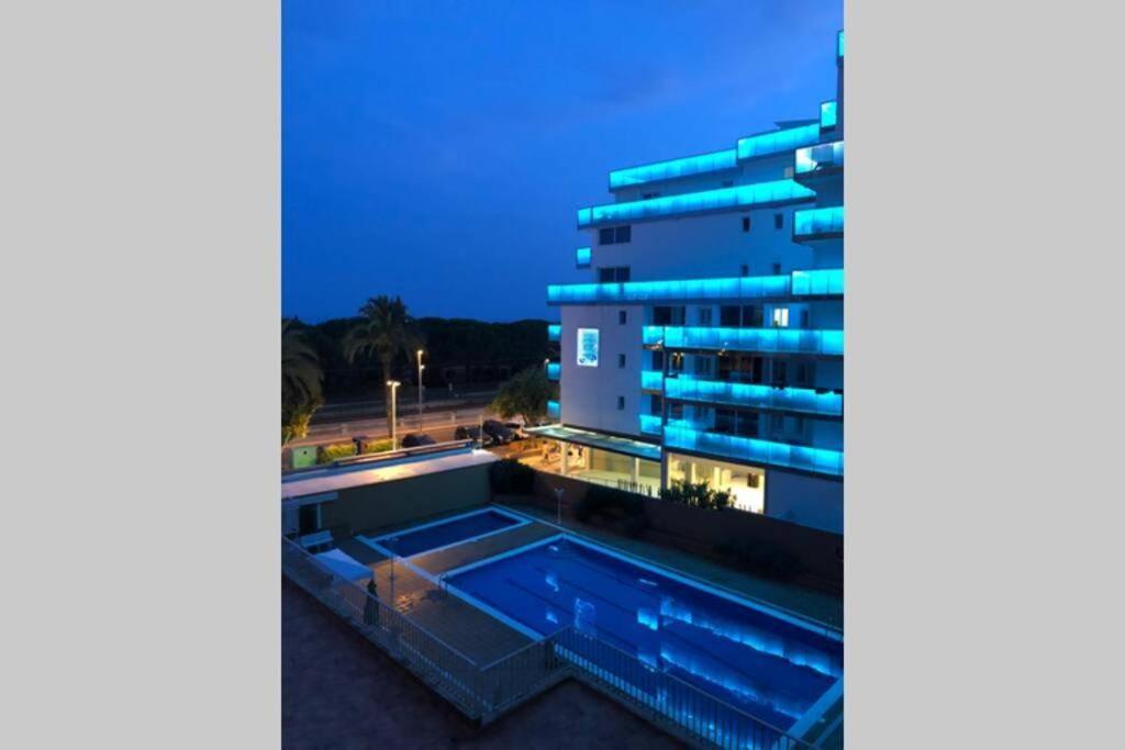Apartamento frente al mar con piscina Malgrat de Mar Exterior foto