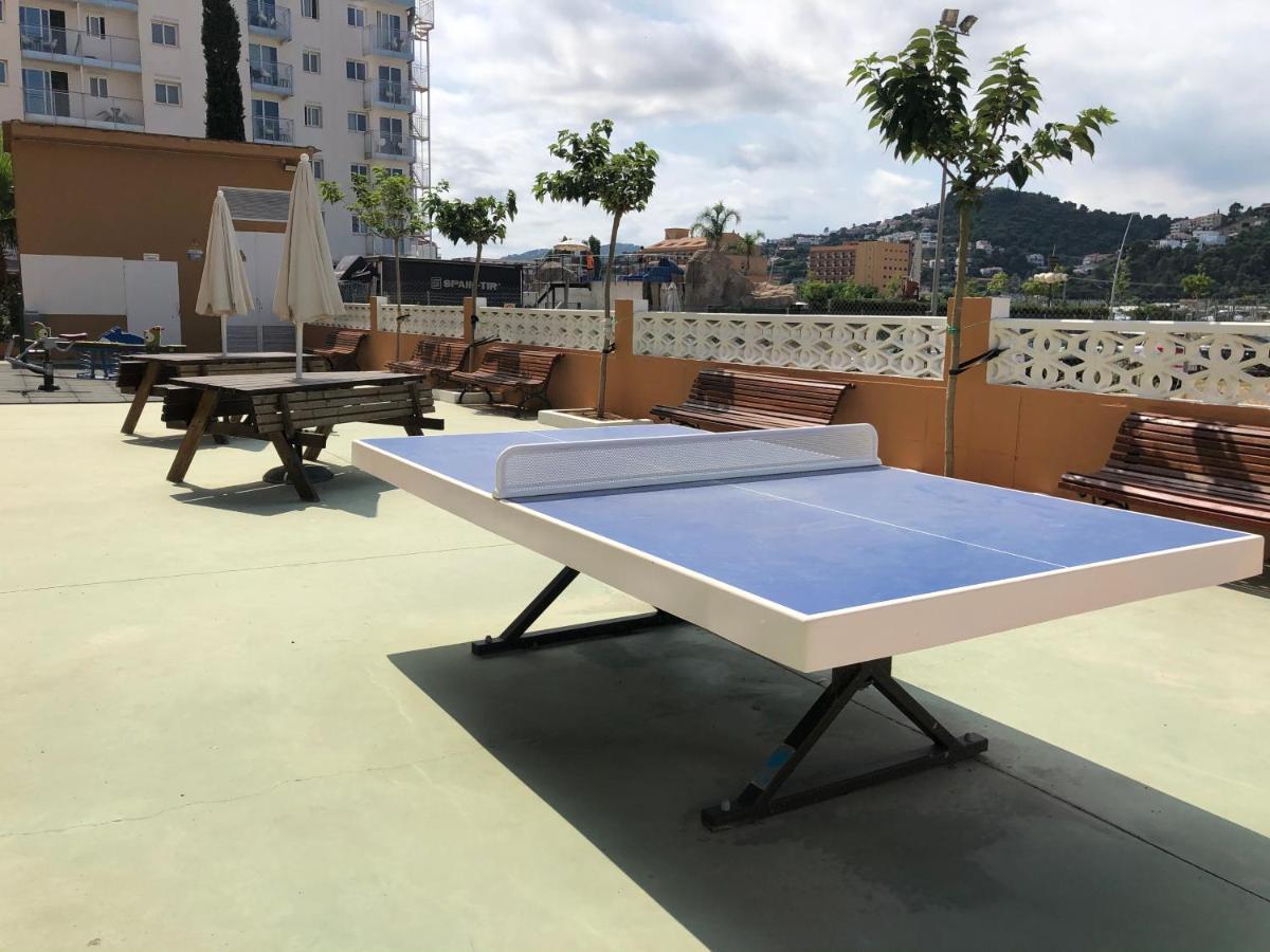 Apartamento frente al mar con piscina Malgrat de Mar Exterior foto