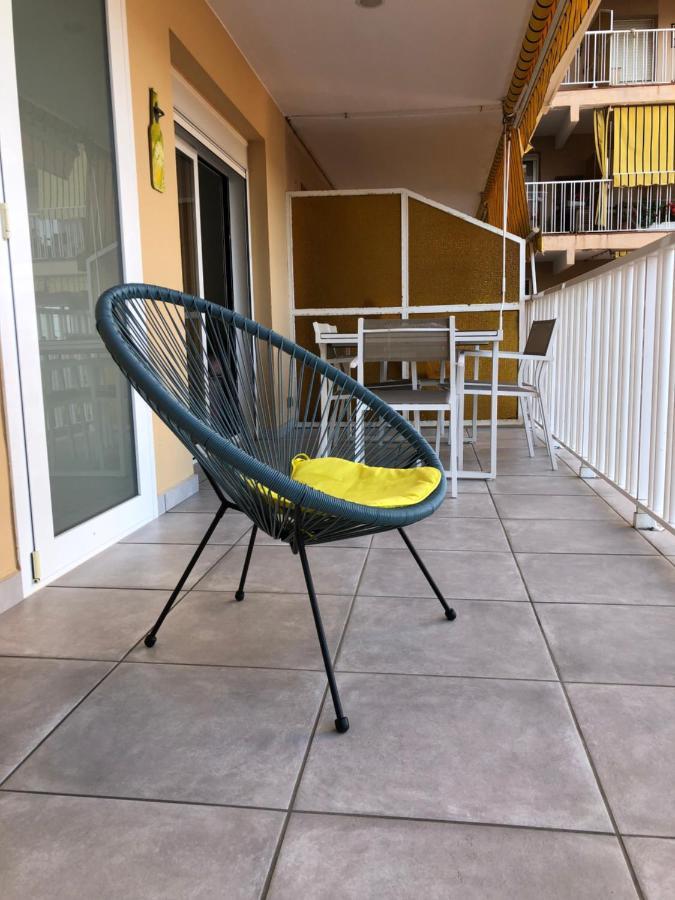 Apartamento frente al mar con piscina Malgrat de Mar Exterior foto